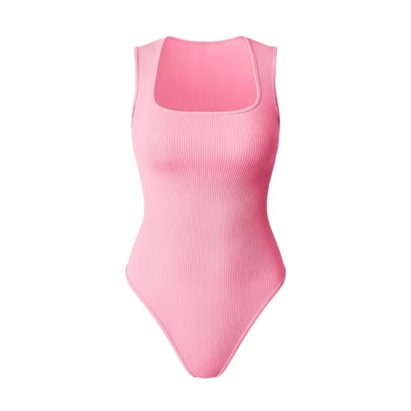 OQQ Ribbed Women's Bodysuit. NWT. Candy Pink. - Picture 2 of 2